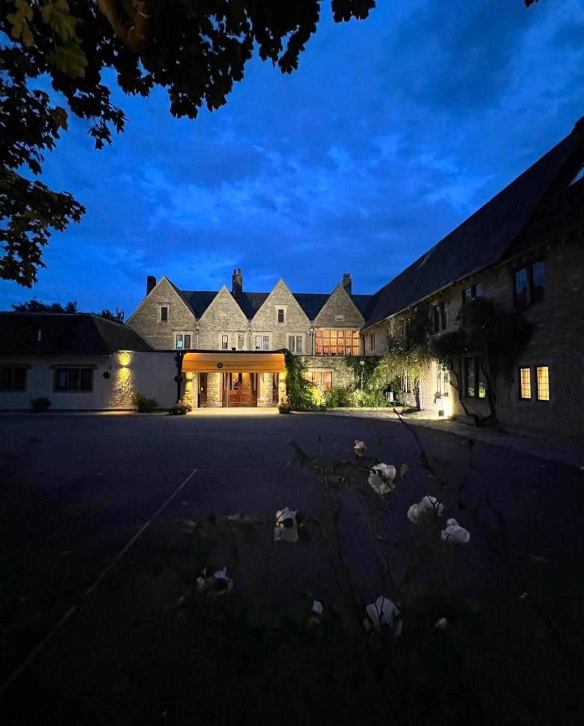 Cricklade House Hotel, Sure Hotel Collection By Best Western Bagian luar foto