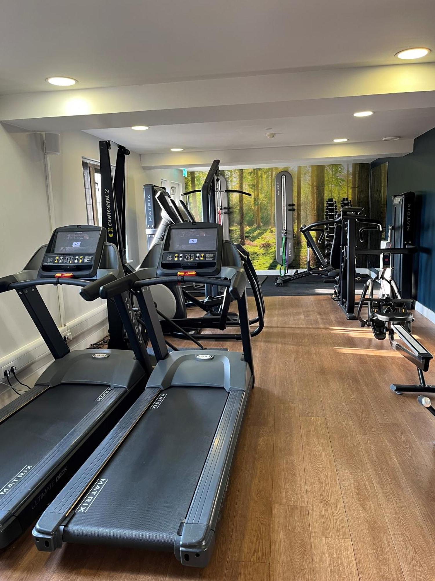 Cricklade House Hotel, Sure Hotel Collection By Best Western Bagian luar foto